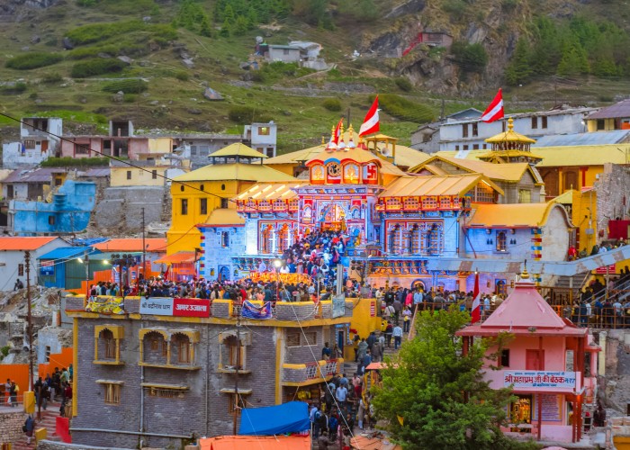 1766760680-pexels-hemant-singh-chauhan-639506990-34783867 (1).jpg